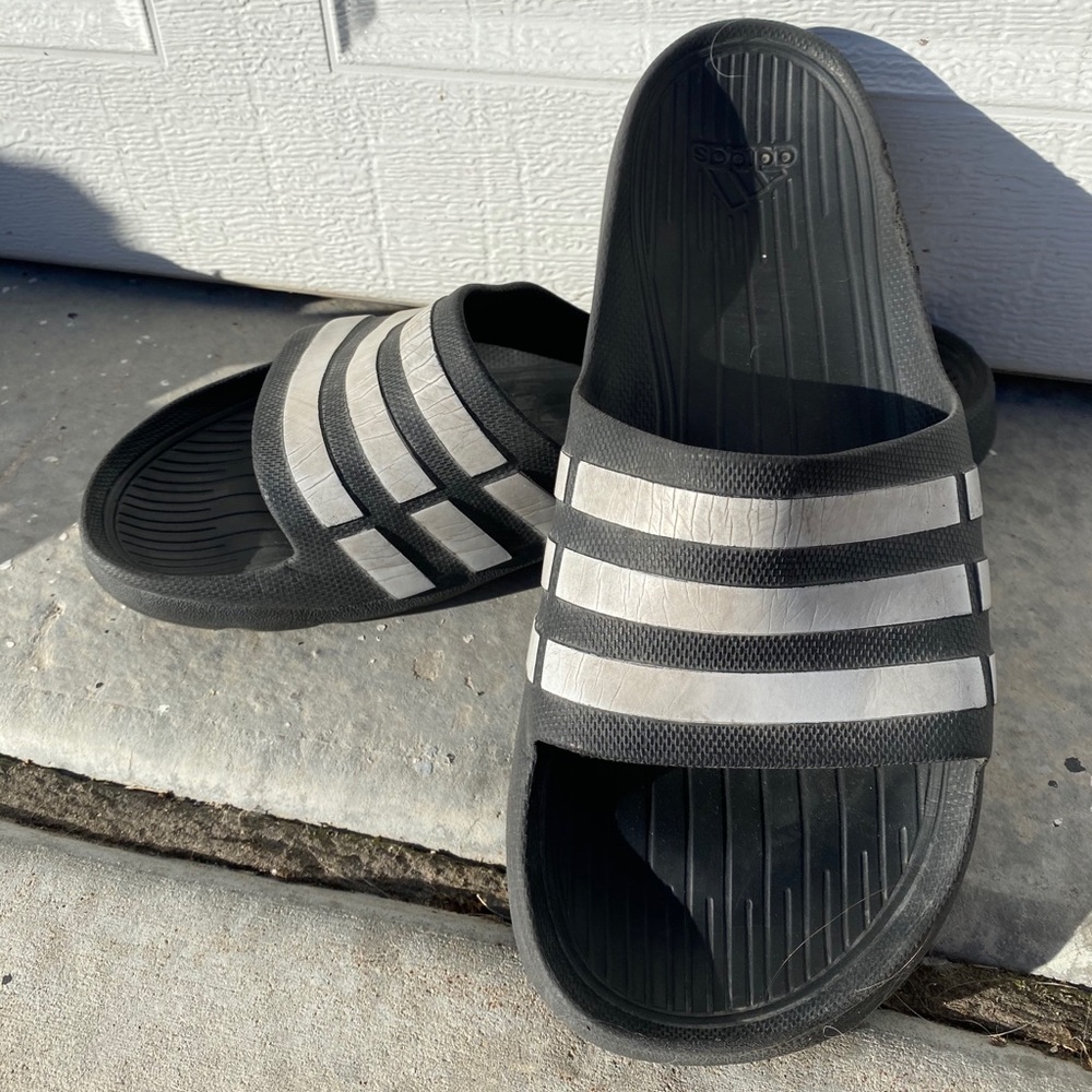 black adidas slides
